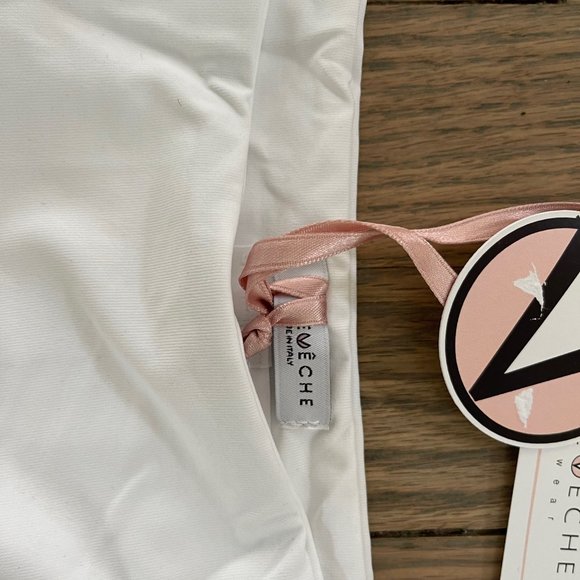 Le Reveche White Floral Bikini Swimsuit from Italy - Picture 4 of 7